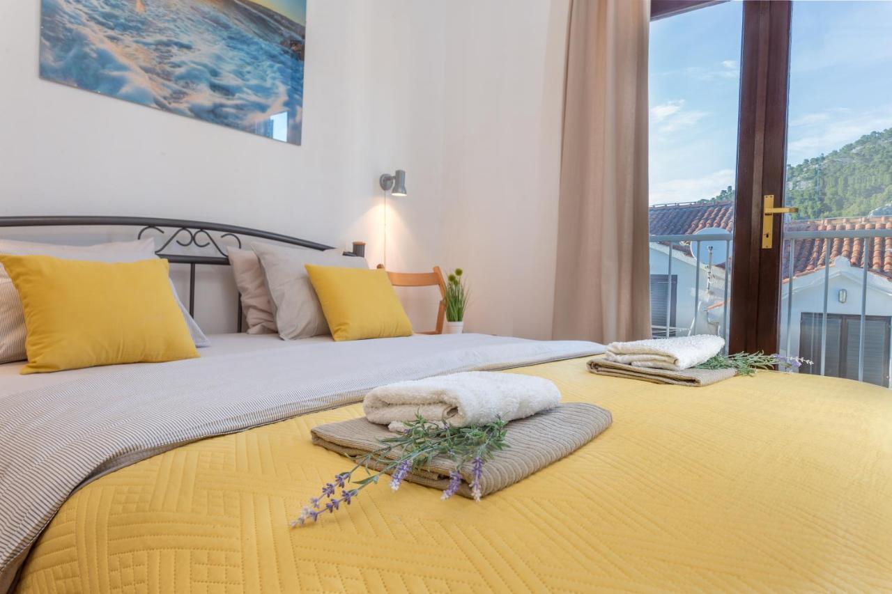 So Hvar So Good! Spacious With Terrace Χβαρ Εξωτερικό φωτογραφία